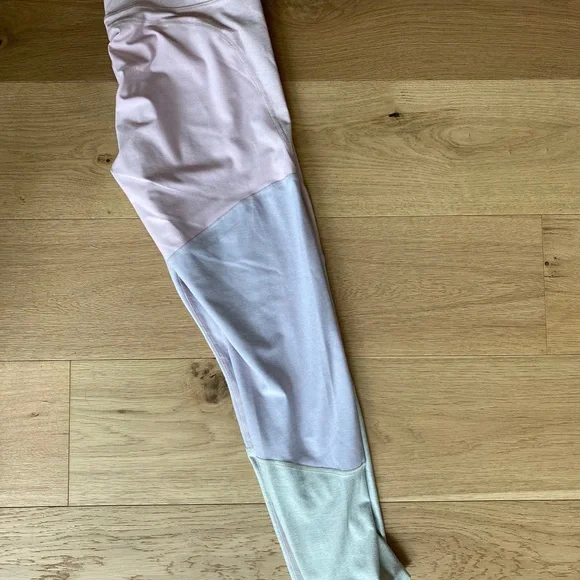 Outdoor Voices Tri Tone Leggings Pastel XL - Picture 4 of 4